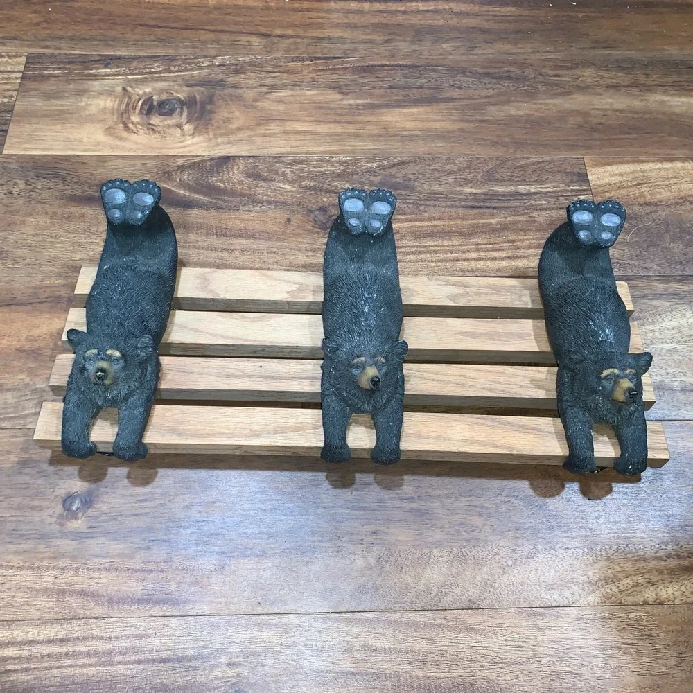 Vintage Style 3 bear Coat Rack Coat Hook Wall Mount Retro piece collectible item